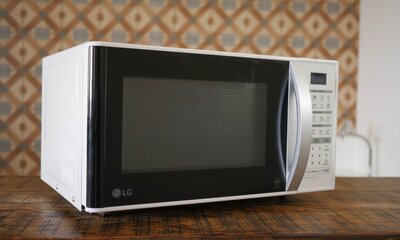 imagem do produto Micro-ondas LG MS3052RA