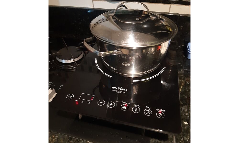 Cooktop de Indução 1 queimador Britânia preto BCT01 127V