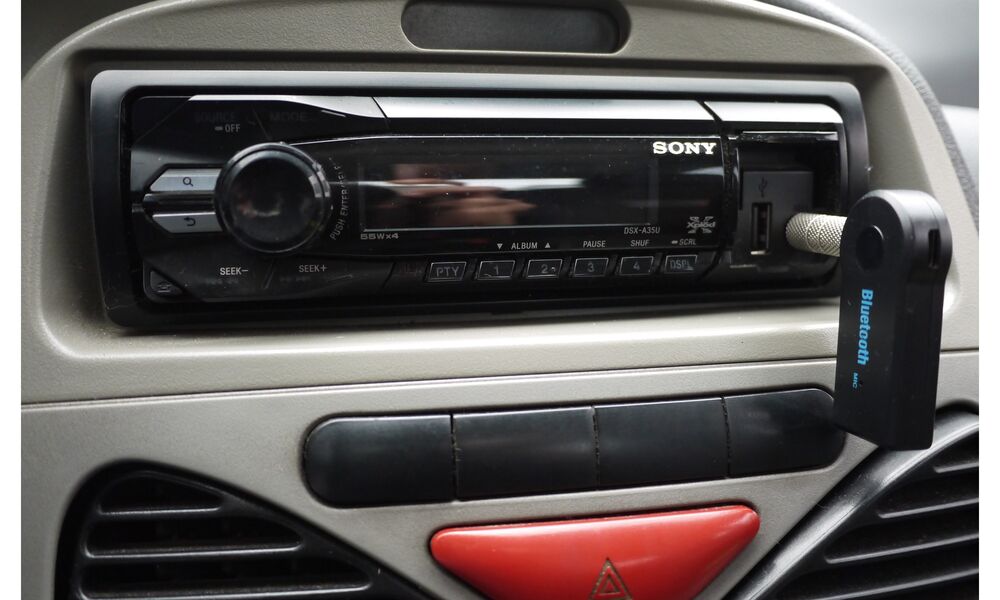 Adaptador Receptor Bluetooth Auxiliar P2 3.5mm para Som Rádio de Carro