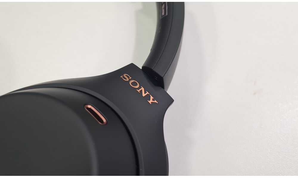 Headphone Sony WH-1000XM4 com Noise Cancelling