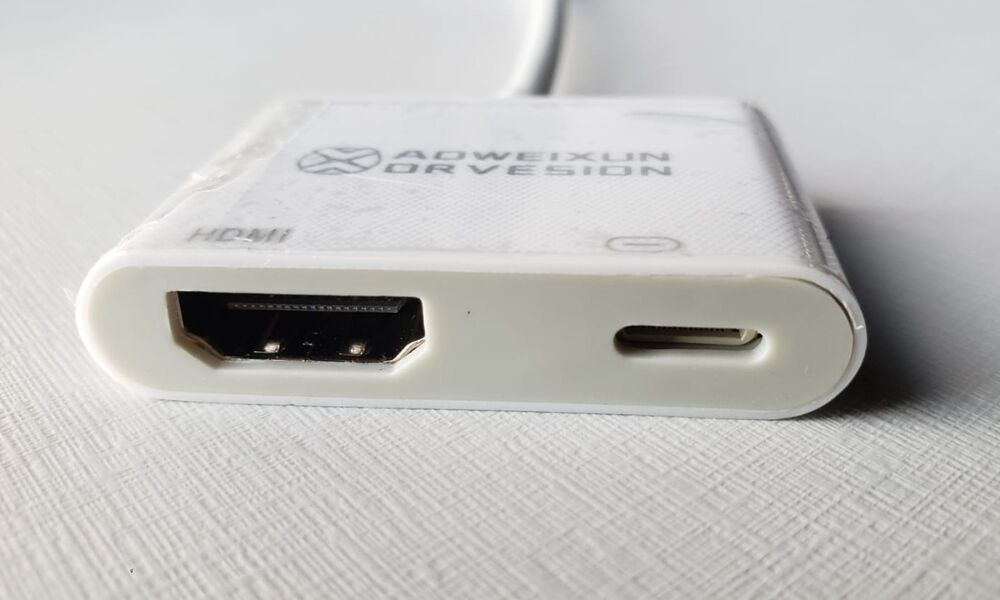 Adaptador AV digital 1080p com entrada para alimentação